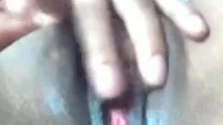 Singaporean MercyJane shows her sweet pussy on webcam