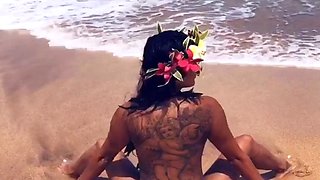 Cute brunette amateur babe sosha masturbating