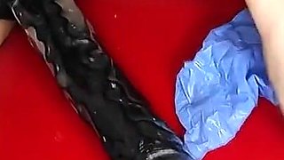 My super amazing 25 minutes fetish porno video for you, dear fans! Different rubber gloves, pussy and ass fucking.