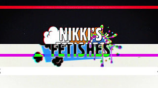 NIKKISFETISHES - Nikki Sequoia Fart In The Middle Of Play