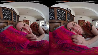 In Bed With Lindsey Love - Incredible Babe Virtual Girlfriend Experience Hardcore Pov