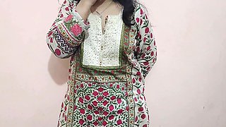 Bigass Sister in-law Smoking in Periods-hindi Audio