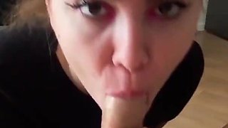 Full Video the Cute Courier Turned Out to Be a Pervert, Fucked Her and Cum in Her Mouth to Pay for Pizza