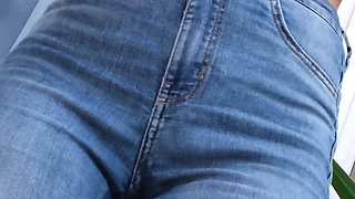Extreme Jeans Piss!