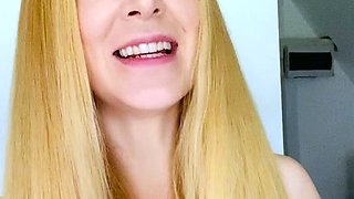 Blonde emo amateur solo masturbation