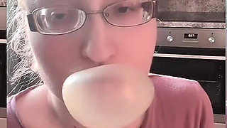 Asmr Huge Bubble Gum Sound Effects Listen in Headphones