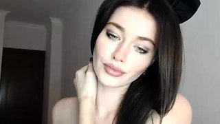 Brunette Solo Webcam Masturbation