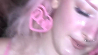 Baby Doll From the UK Is Ready for Some Deepthroating