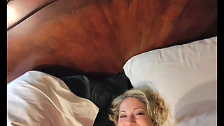 Sexy Mrs Claus gets her tight asshole stretched