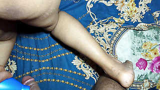 Desi Dirty talking slut housewife takes the dick so good!
