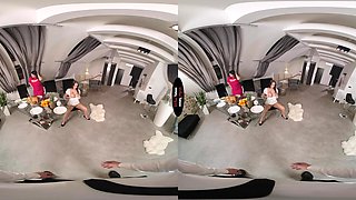 Jennifer Mendez, Laura Boomlock VR Porn: Thanksgiving Special - VirtualTaboo