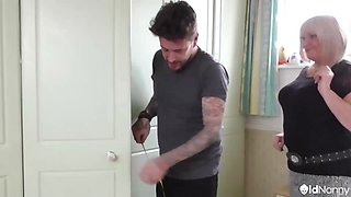 Mature Chubby Beauty Get Rough With Steamy Guy - AGEDLOVE