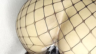 stepdaughter sneaking fuck machine to cream