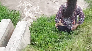 Pakistani JEJU Fuck Her Hot Latina Sali In The Toilet (Hindi Audio)