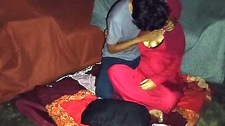 Indian College Girl First Time Sex - Cheating on Family with New BF - Kalachan69