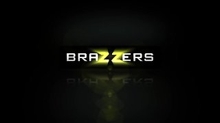 Putting Her Tits To Good Use With Kyle Mason, Sara Jay - Brazzers