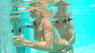 Underwater Anal Fuck with Her New Toyboy