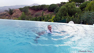 Hot Secretary Takes a Swim 4K