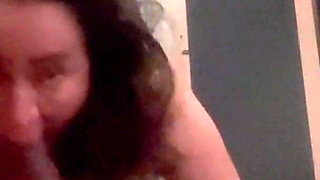 Mature Squirts and Comes Stepmother Moans Well Until She Has Orgasm the Stepson Fills Her with Milk