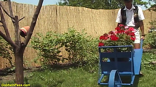 82 years old Stepmom outdoor fucked