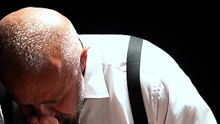 DILF has sub twink on display