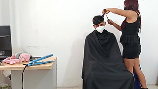 Hairdresser Likes to Fuck Clients