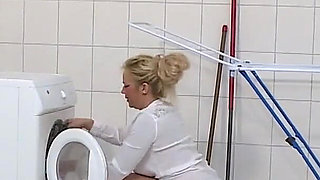 Sexy Milf Mia gets her wet and horny pussy fucked hard