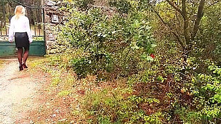 A Colleague Sends Me His Girlfriend. a Stuck Little MILF Who Learns to Let Loose in Bed. She Gets Excited on My Body.