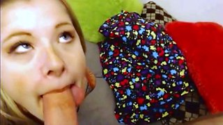 Amateur Asian MILF Blowjob Video