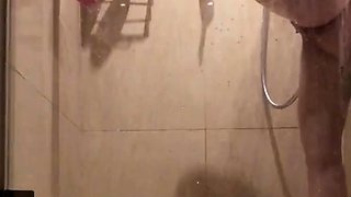 girl shaves and pees in the shower - Lady Bug