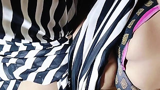 Desi bhabhi ki video single nude video desi village bahu desi village mother
