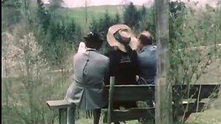 Sexkom lustiger deutscher Jahrgang im Wald