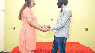 Indian Desi Bhabhi Gand Ki Chudai Malik Makaan Ne Mota Lund Mu Mai Dal Diya Clear Hindi Audio