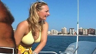 Amateur milf flashing her big boobs in a public place