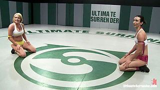 Wenona "the Gymnast" (1-0) Vs Krissy "the Crippler" Lynn (0-0)