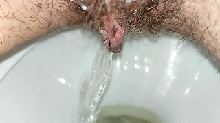 Housewife Pee