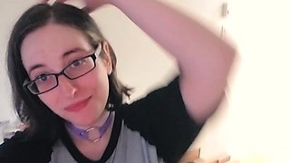 Cute amateur webcam teen girl toying pussy on webcam