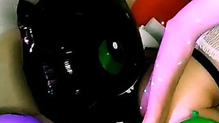 Yvie Lowe - Halloween Balloon Party