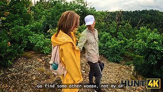 Hunt4k. faced a nude stranger with lovely boobs in the forest