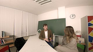 Mia Blow Teaches the Biology Teacher Some Practical Biology