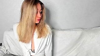 Petite skinny booty blonde teen webcam show
