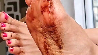 Goddess Kiffa Vitoria Vonteese - Dirty Feet Ep 10 - Lesbian Slave Licks Goddess Dirty Feet