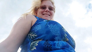 Putarankahotmilf Teasing Piss Secret on Beach - Big Ass Flashing Pussy Close Up