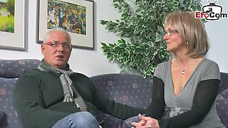 German wife wants to make a threesome and cheat