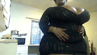 Black Mature SSBBW Moaning From Intense Vibrator Play