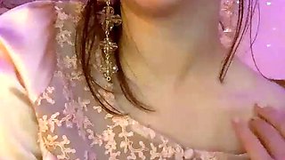 Amateur Webcam Babes Going Solo