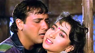 Govinda romance dulaara with Karishma Kapoor