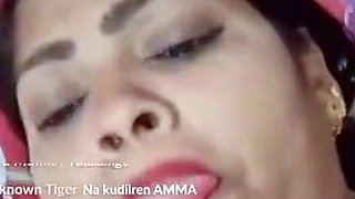 Tamil Telugu MILF Divya Aunty