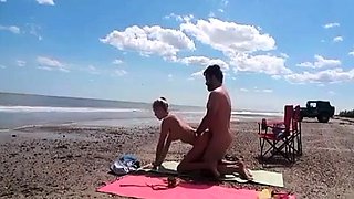 Amateur Outdoor Brunette Masturbates