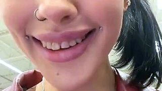 Melissa_crazy russian toilet camwhore
